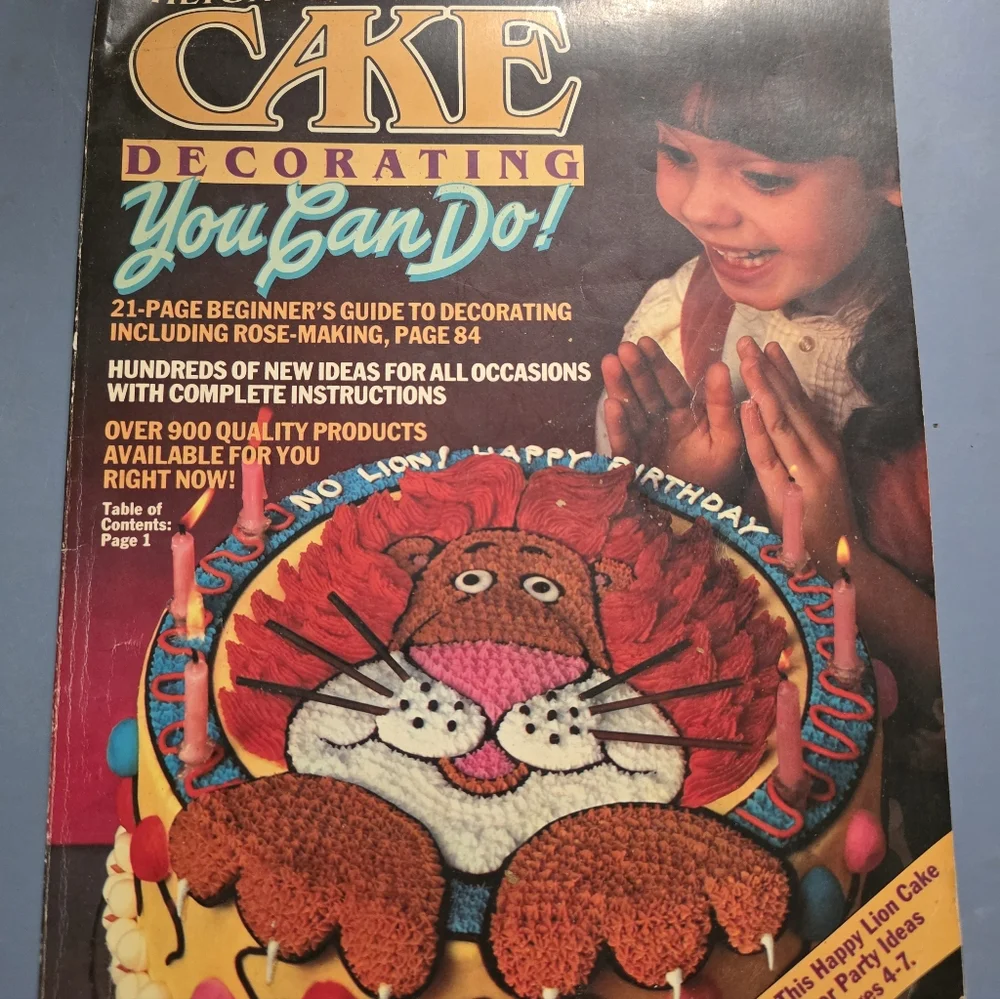 Lot of 2 Cake Decorating Wilton Yearbook 1979 1982 Magazine Booklet Book